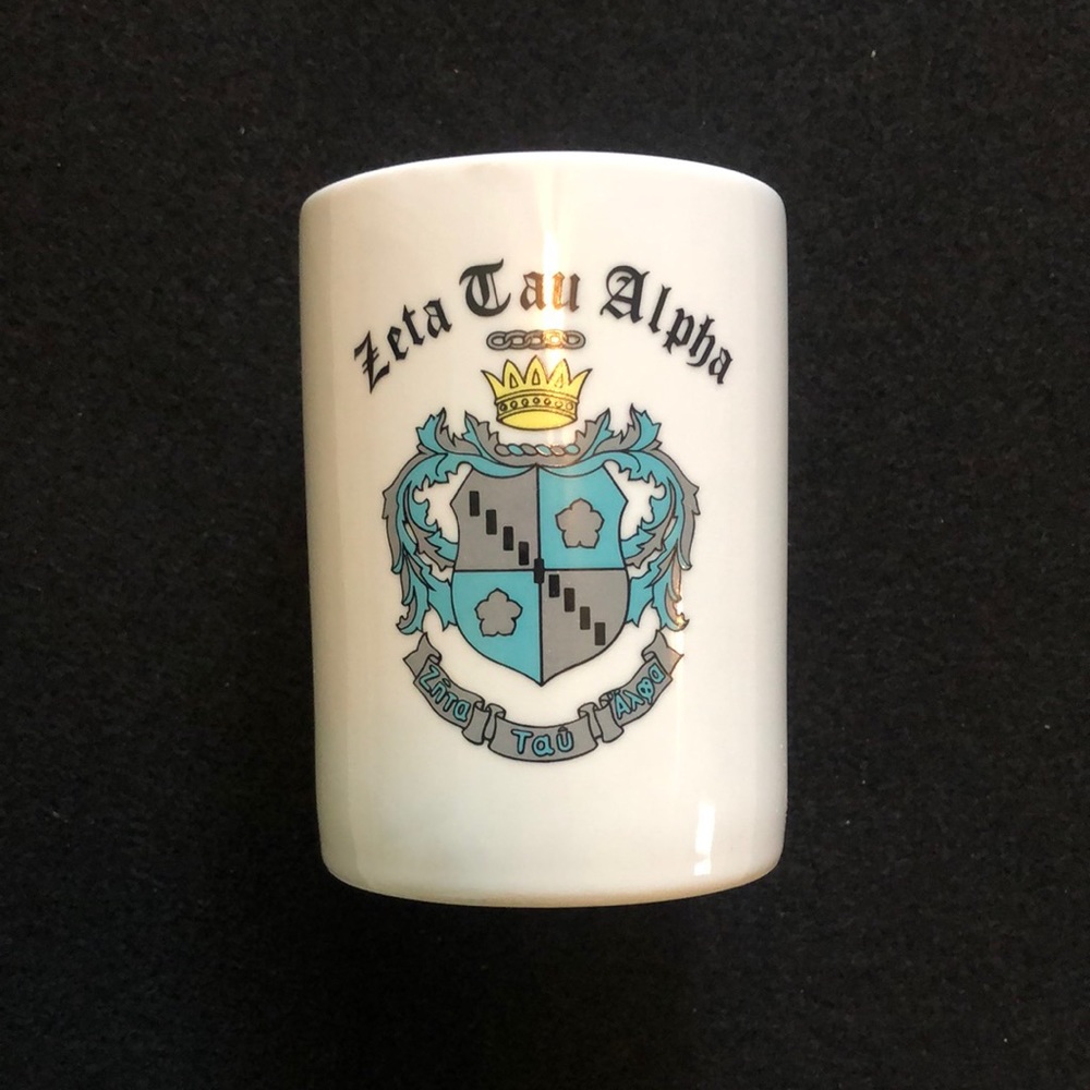 White ceramic cup Zeta Tau Alpha crest